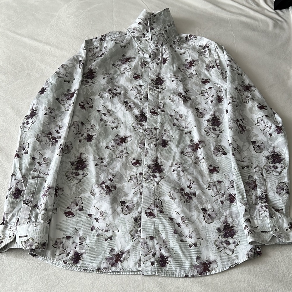 RW&CO shirt slim Fit for man in very good condition,